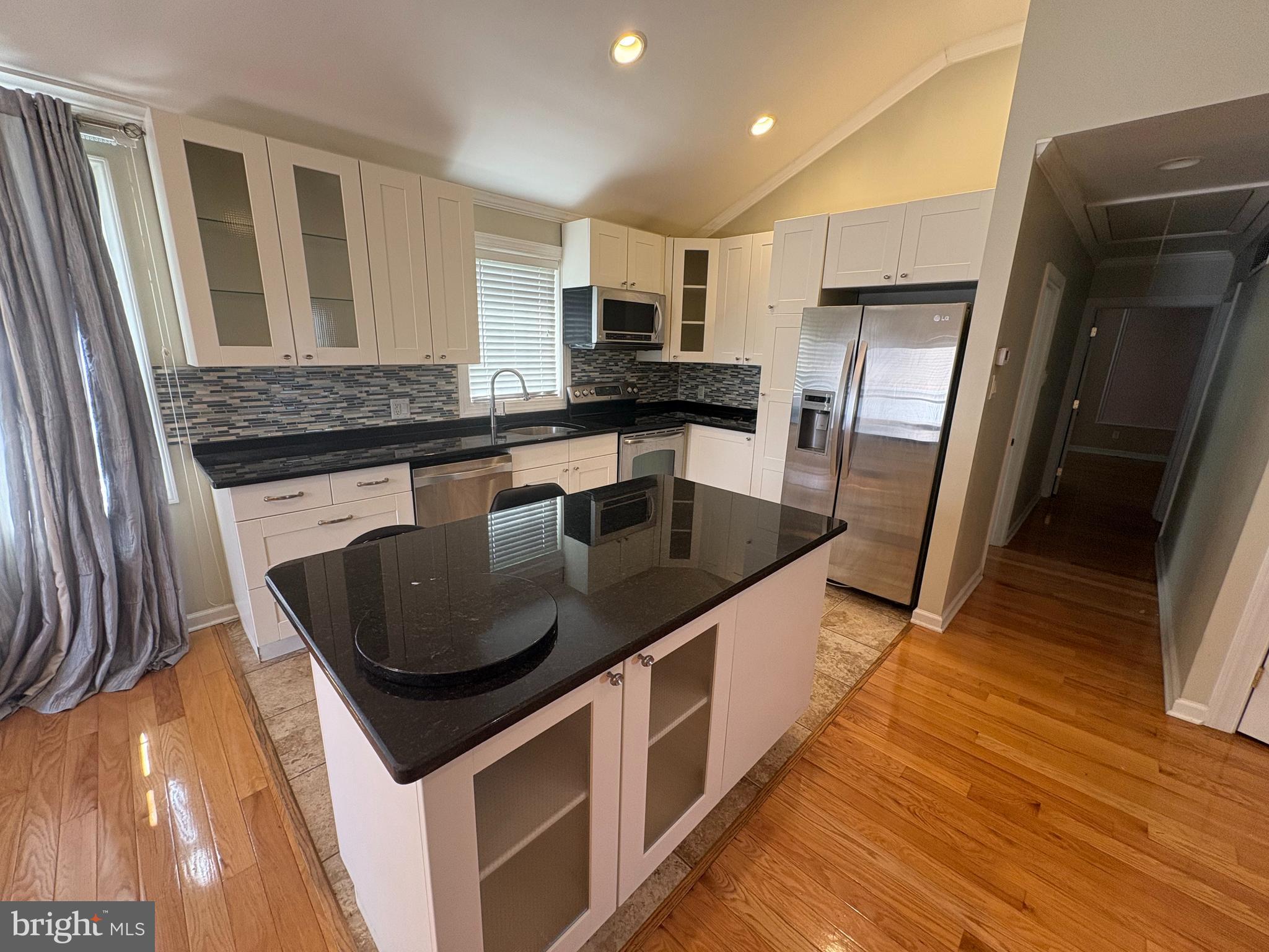 7 Elfreth Road Huntingdon Valley, PA 19006 - Photo 5 of 9