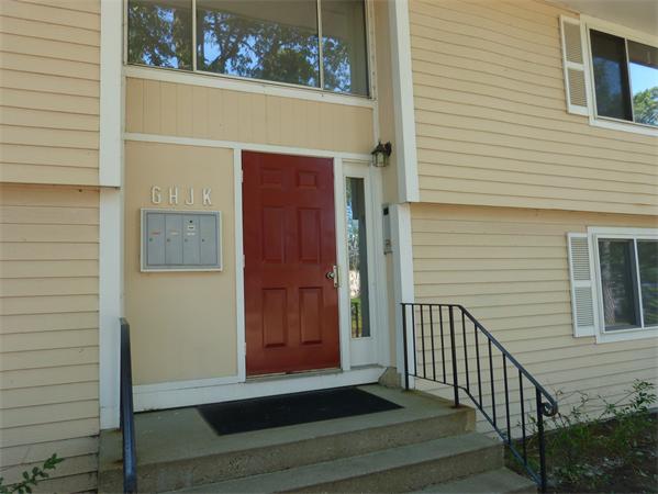 3 Beal's Cove Road, Unit K Hingham, MA 02043 - Photo 4 of 13 Gallery Image 4
