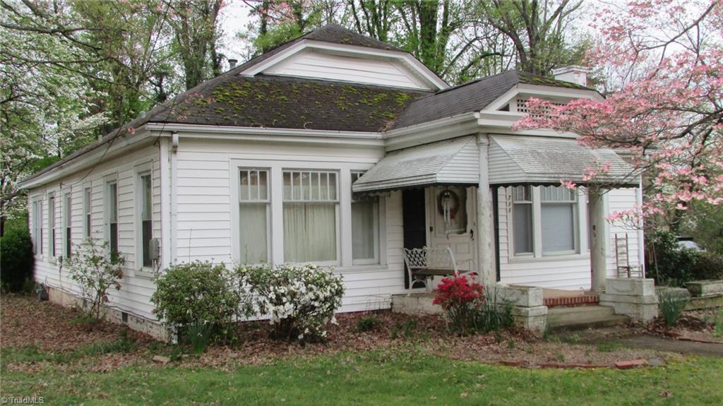 711 Old Winston Road High Point, NC 27265 - Photo 1 of 19