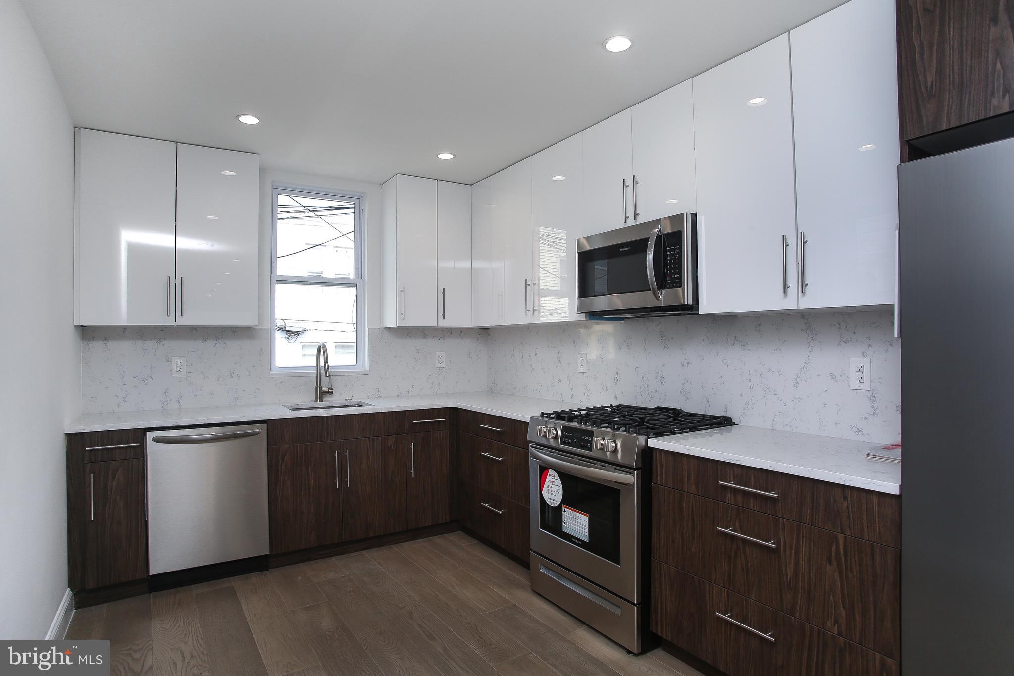 5707 Nassau Road Philadelphia, PA 19131 - Photo 11 of 22 Kitchen