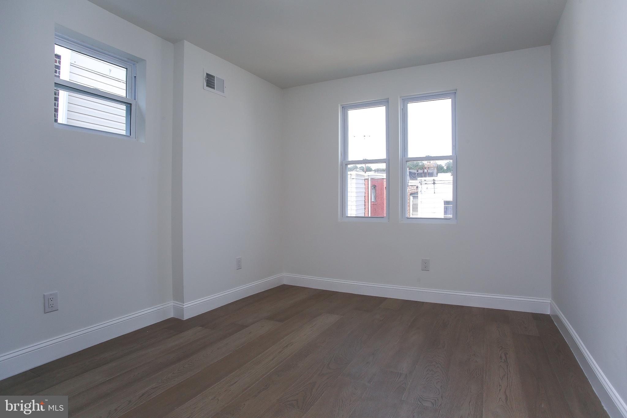 5707 Nassau Road Philadelphia, PA 19131 - Photo 15 of 22 Kitchen