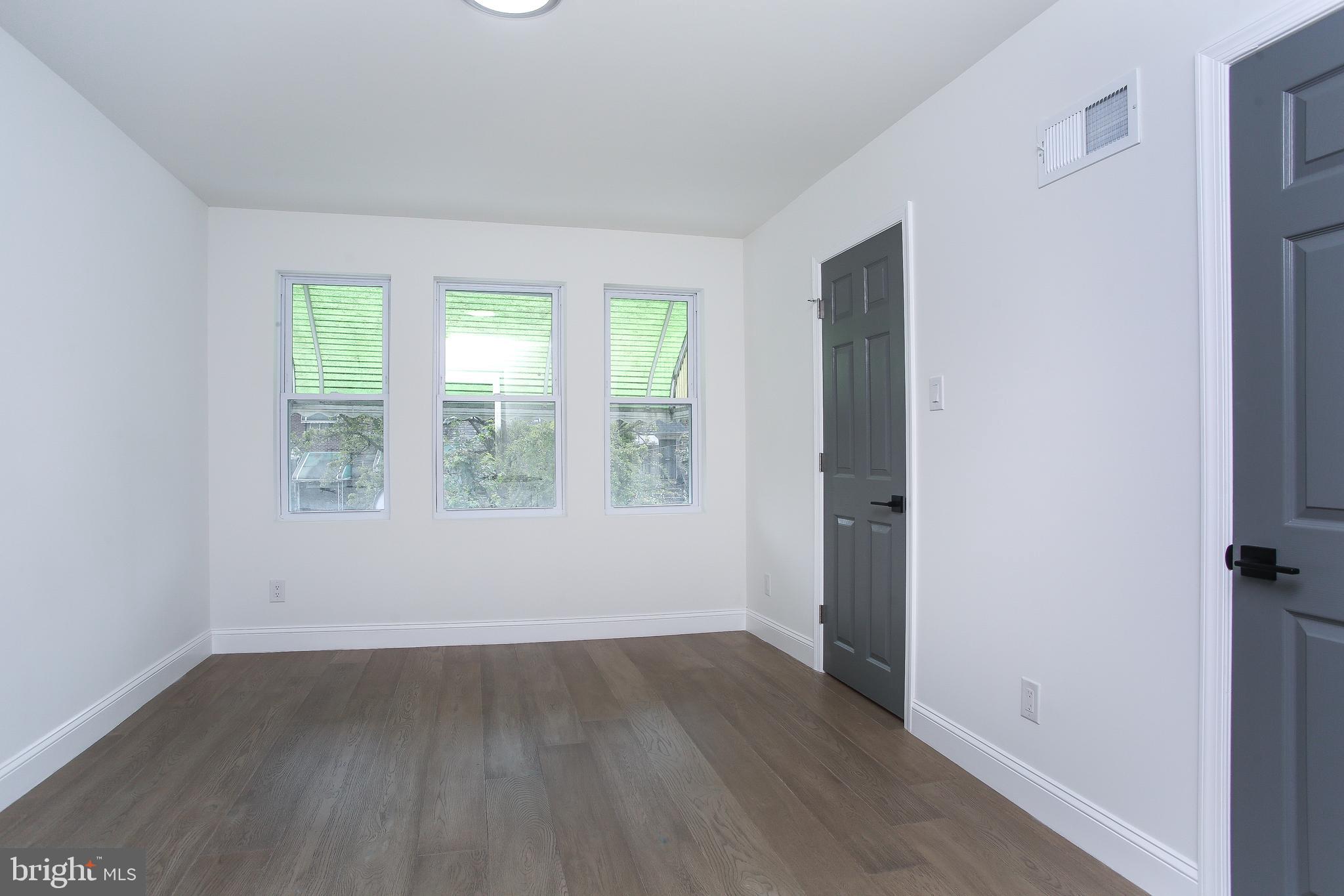 5707 Nassau Road Philadelphia, PA 19131 - Photo 18 of 22 Primary Bedroom