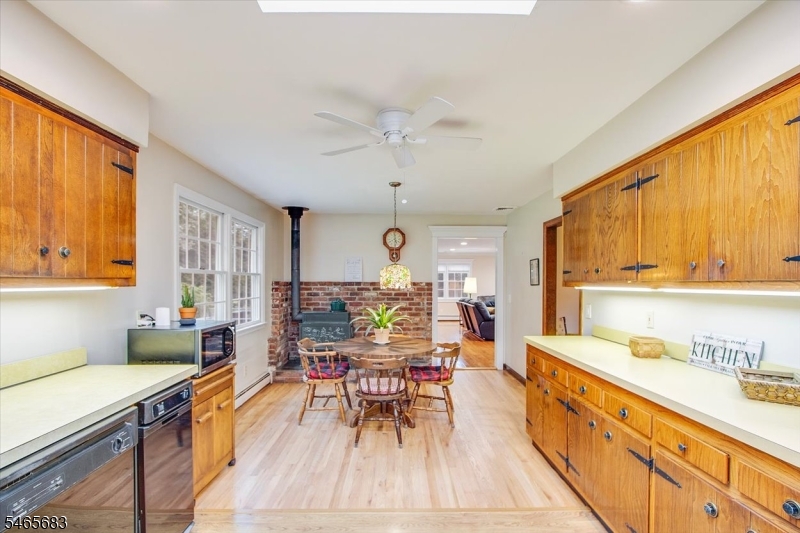 89 Cozy Lake Road Oak Ridge, NJ 07438 - Photo 13 of 42 Gallery Image 13