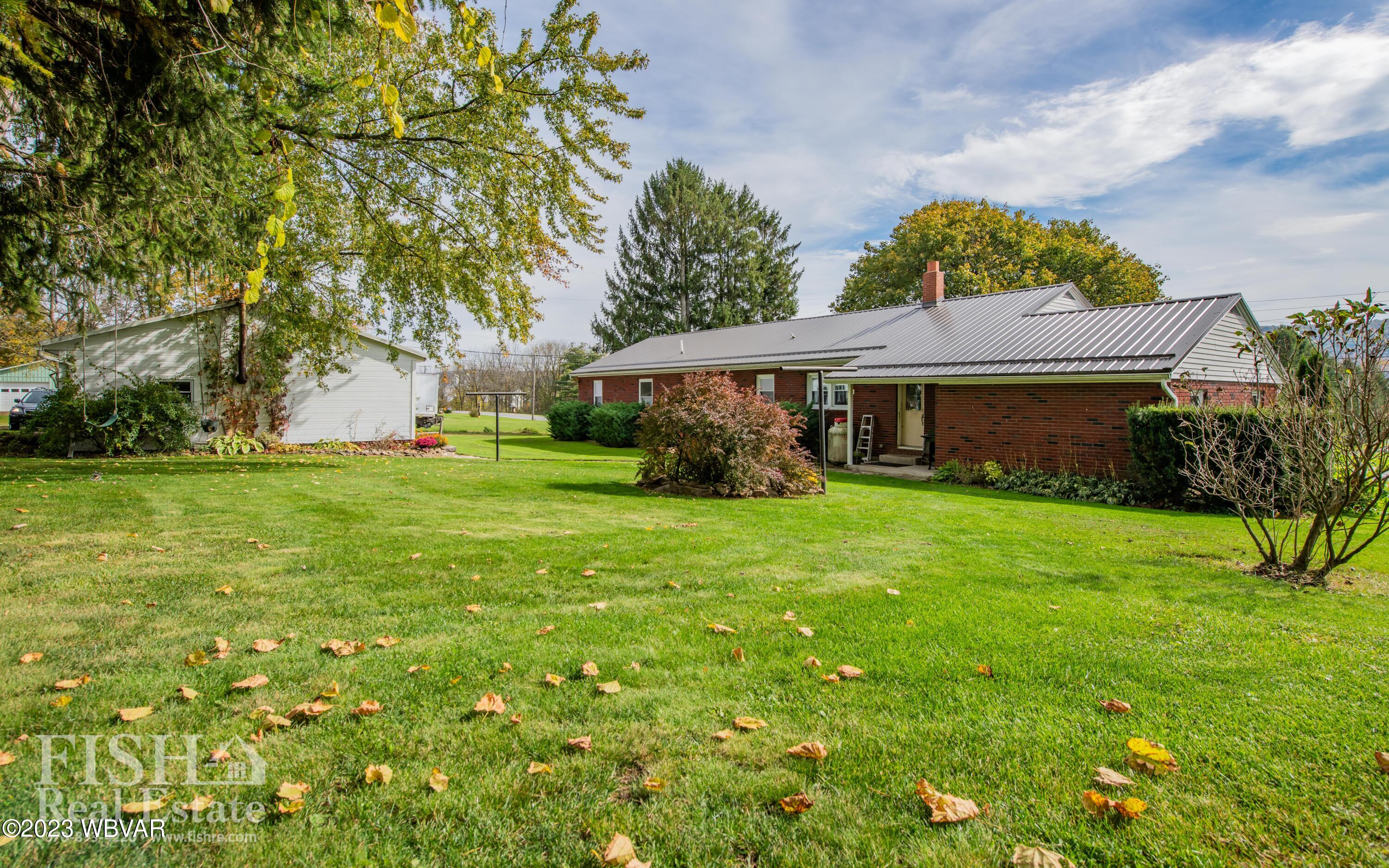 417 East Valley Road Loganton, PA 17747 - Photo 25 of 30 Gallery Image 25