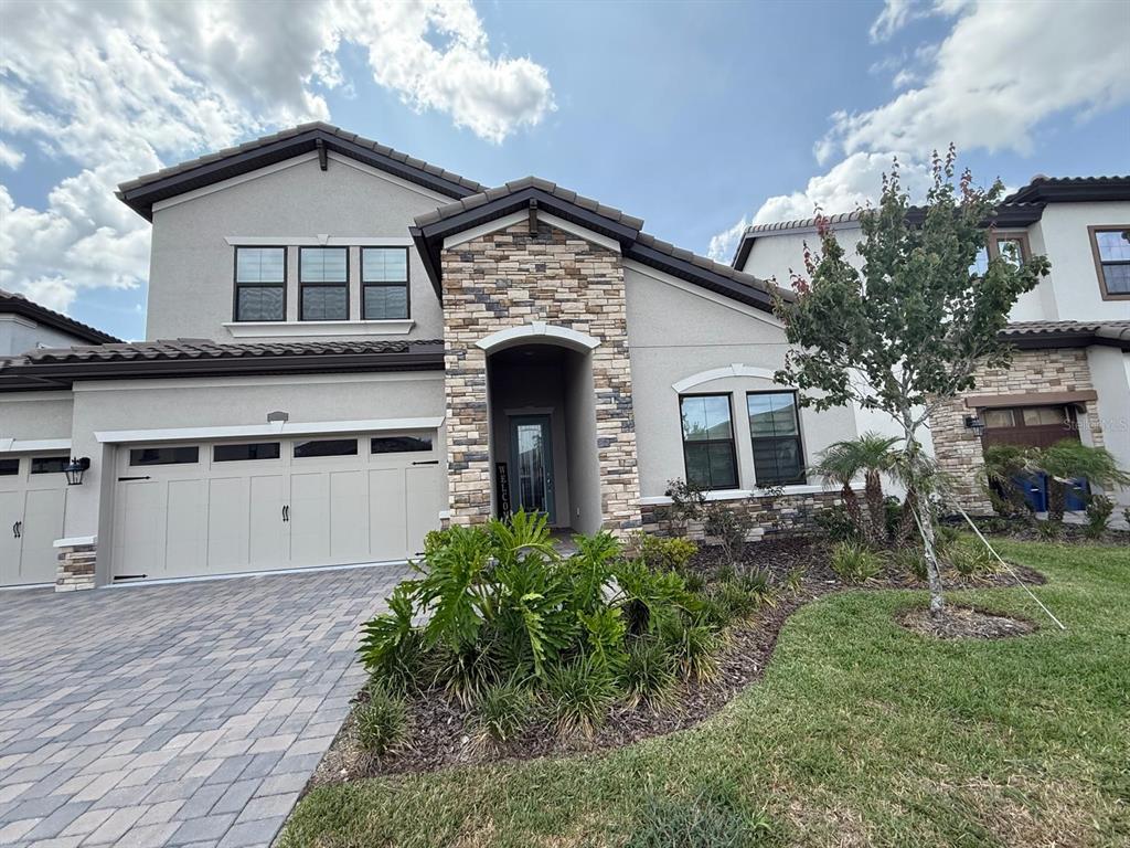 11122 Rustic Timber Loop San Antonio, FL 33576 - Photo 2 of 29