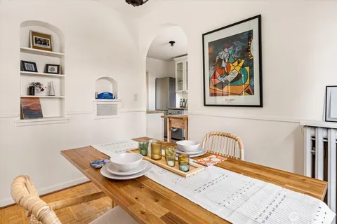 $769,500 | 1106 Northeast 42nd Street, Unit 19, Seattle, WA 98105