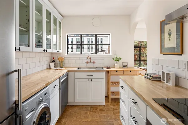 $769,500 | 1106 Northeast 42nd Street, Unit 19, Seattle, WA 98105