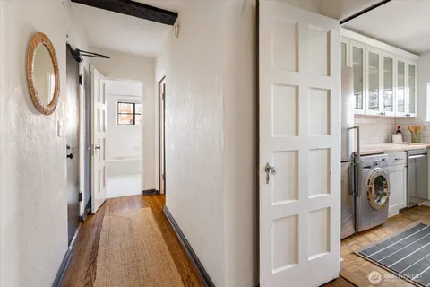 $769,500 | 1106 Northeast 42nd Street, Unit 19, Seattle, WA 98105