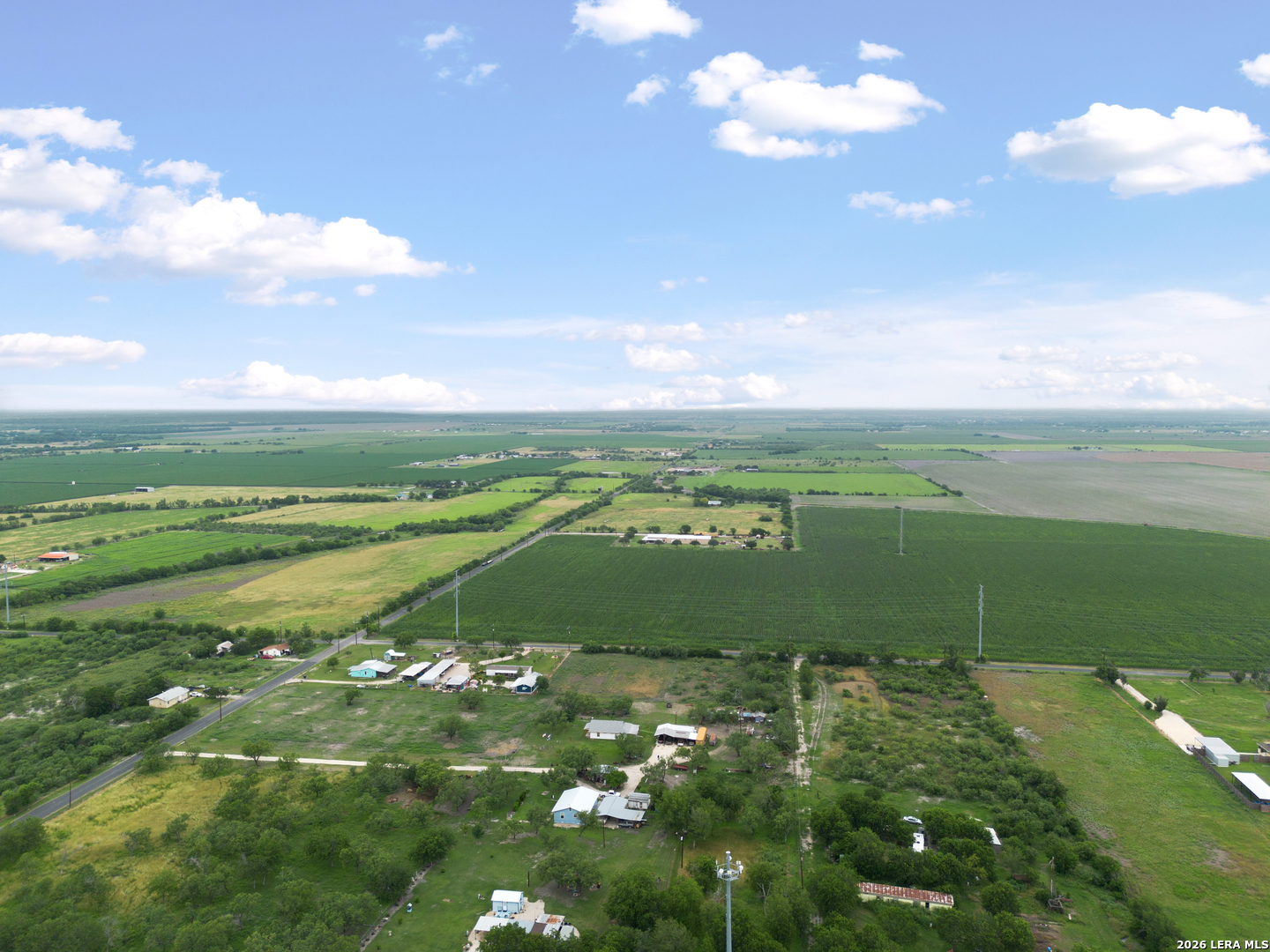 5716 County Road Lytle, TX 78052 - Photo 10 of 14