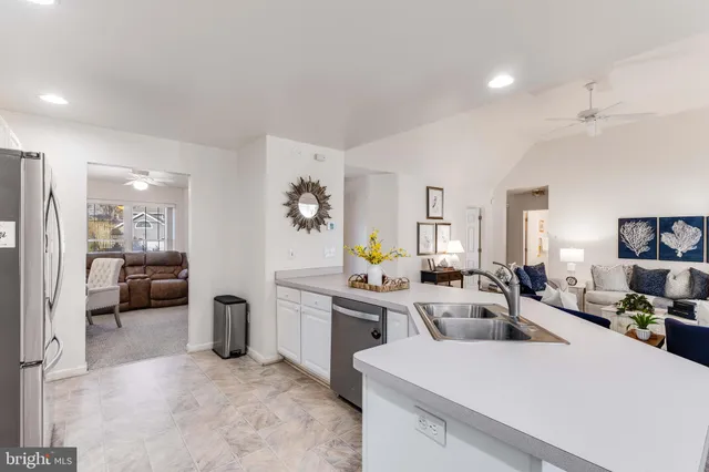 $975,000 | 844 Glen Drive, Bethany Beach, DE 19930