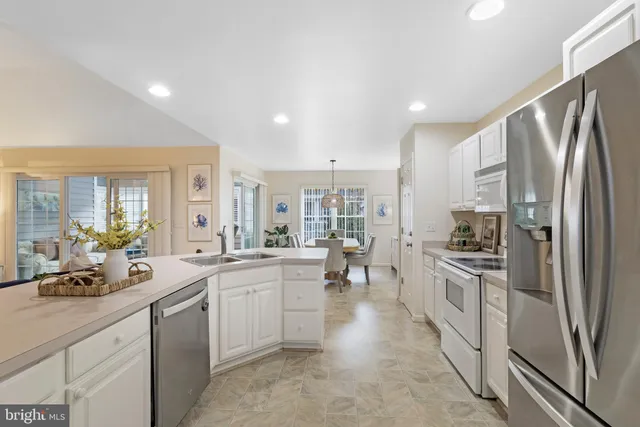 $975,000 | 844 Glen Drive, Bethany Beach, DE 19930