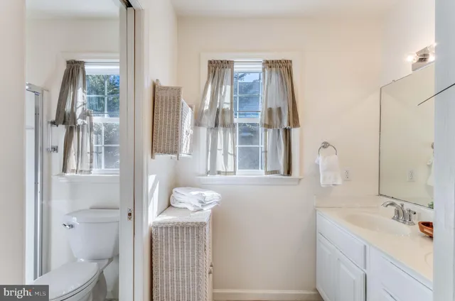 $975,000 | 844 Glen Drive, Bethany Beach, DE 19930