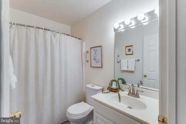 $975,000 | 844 Glen Drive, Bethany Beach, DE 19930