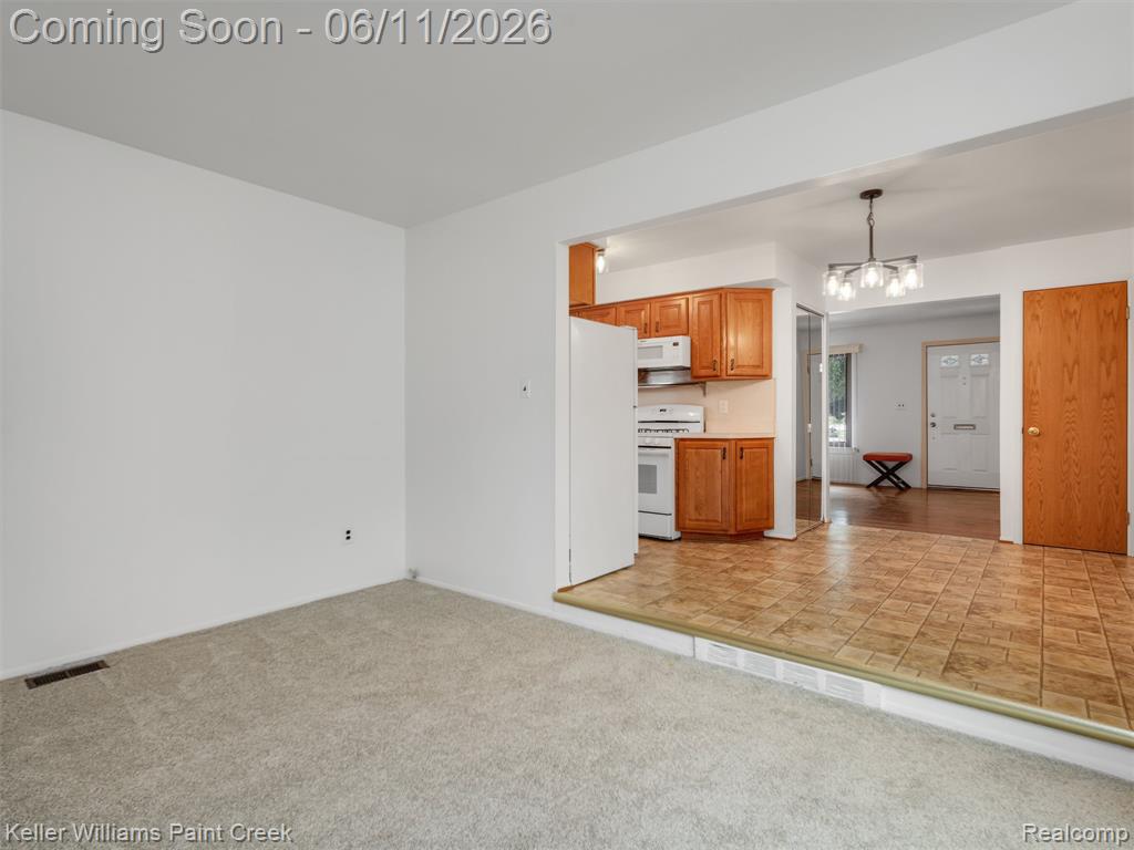 29720 Merrick Avenue Warren, MI 48092 - Photo 13 of 50