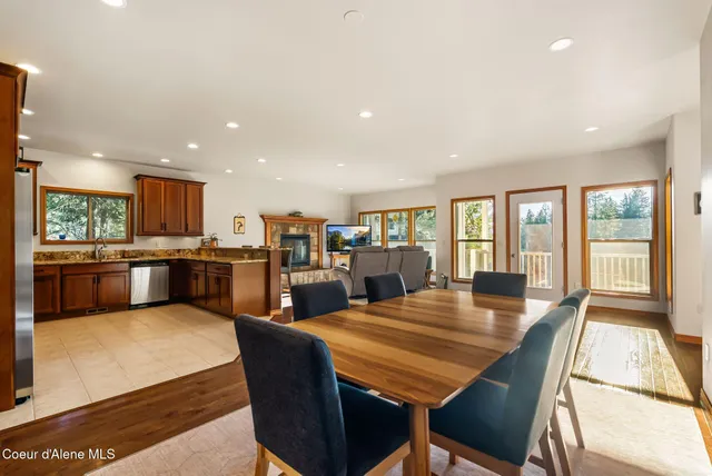 $750,000 | 21 Midlake Drive, Sagle, ID 83860