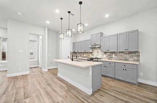 $3,590 | 230 West 28th Street, Unit A, Houston, TX 77008