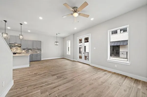 $3,590 | 230 West 28th Street, Unit A, Houston, TX 77008