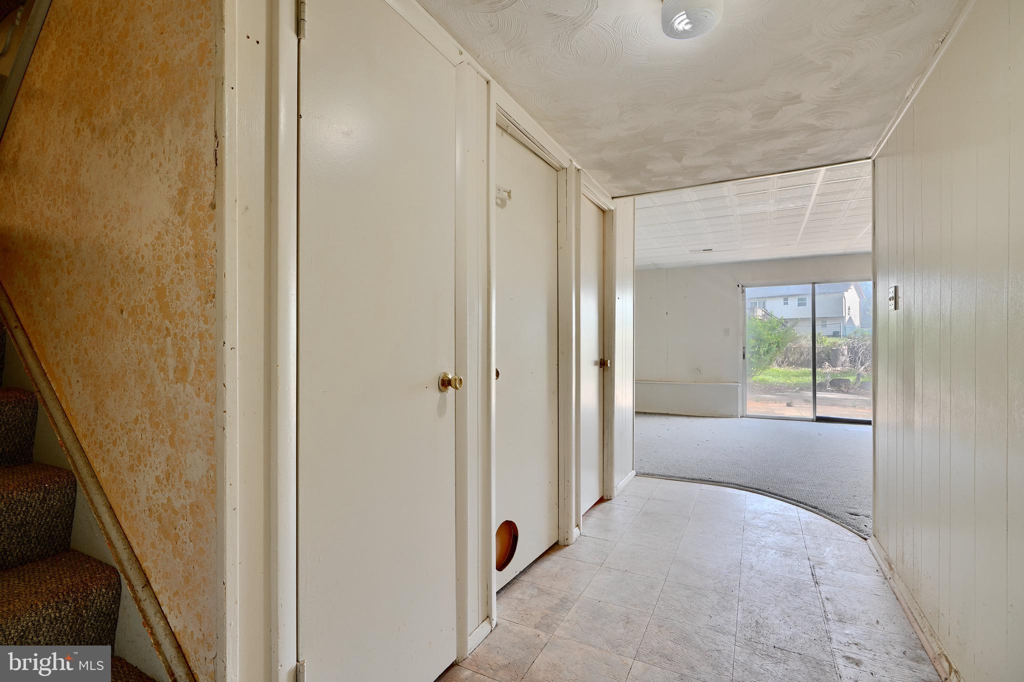 3902 Winlee Road Randallstown, MD 21133 - Photo 33 of 44 a view of entryway with bathroom