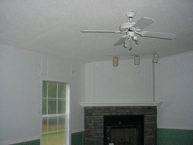 82 Smith Circle Fountain Inn, SC 29644 - Photo 2 of 5 Gallery Image 2