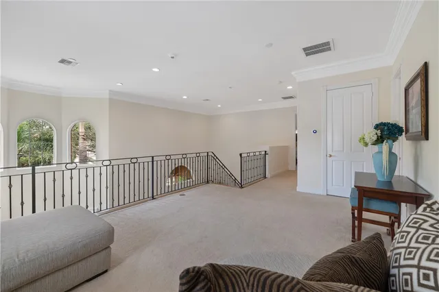 a view of livingroom with furniture
