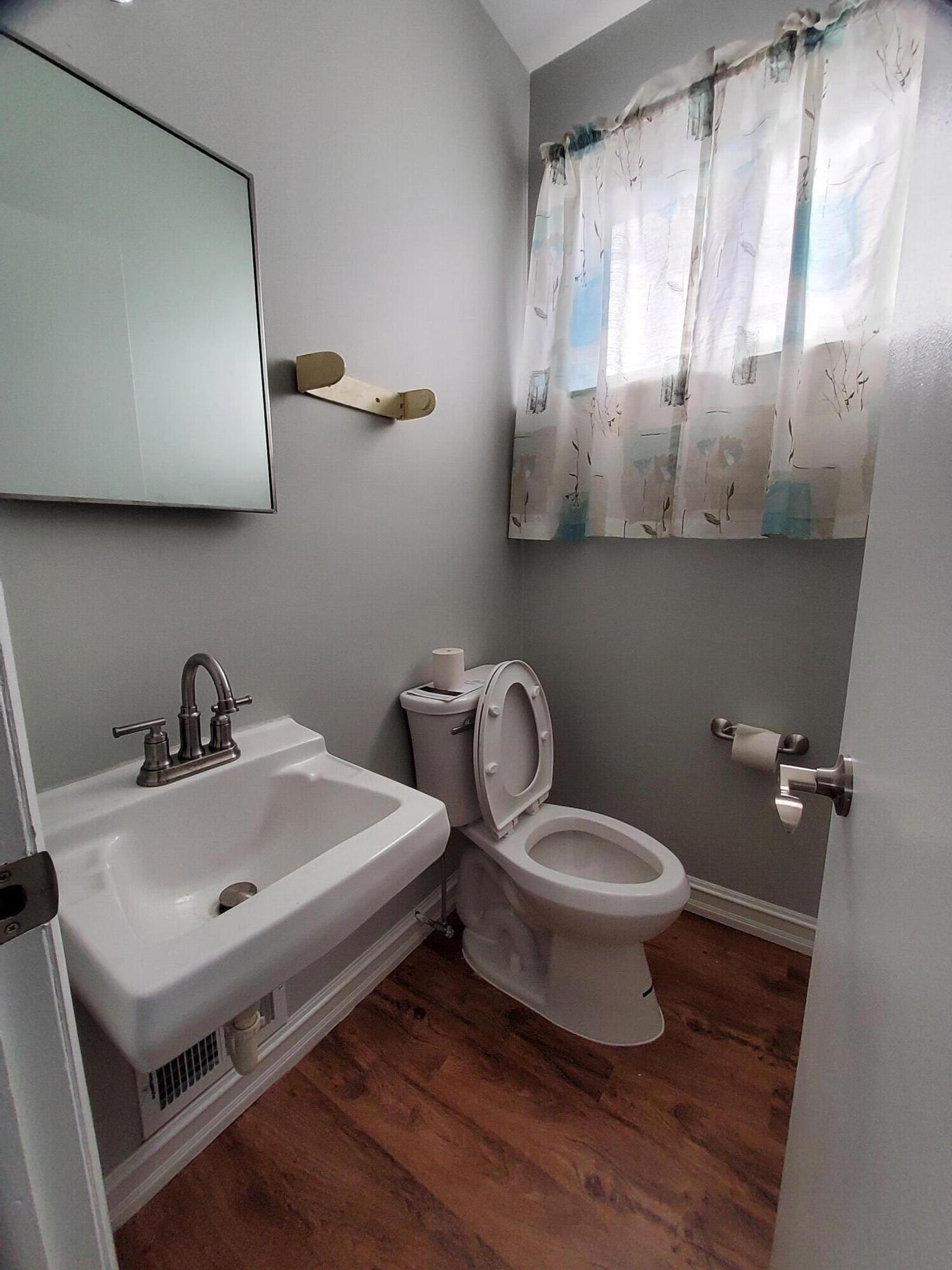 4082 Fox Street Inkster, MI 48141 - Photo 14 of 24 20240224_162016 (1)