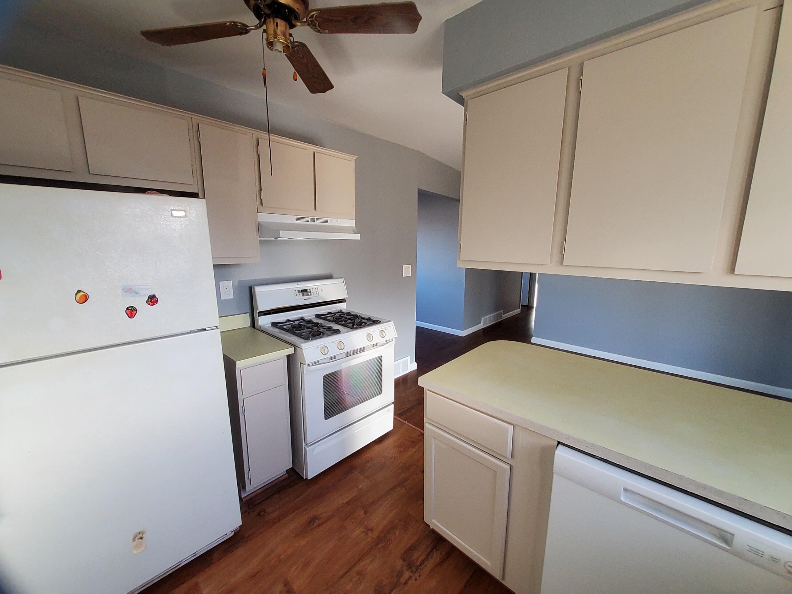 4082 Fox Street Inkster, MI 48141 - Photo 5 of 24 20240224_162139 (1)