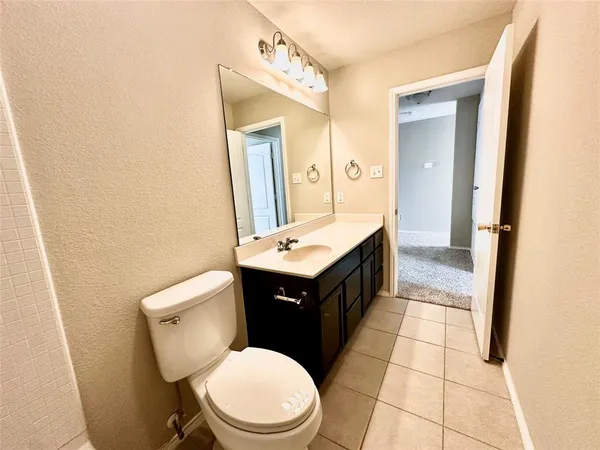 $2,450 | 725 Hartsfield Street, Aubrey, TX 76227