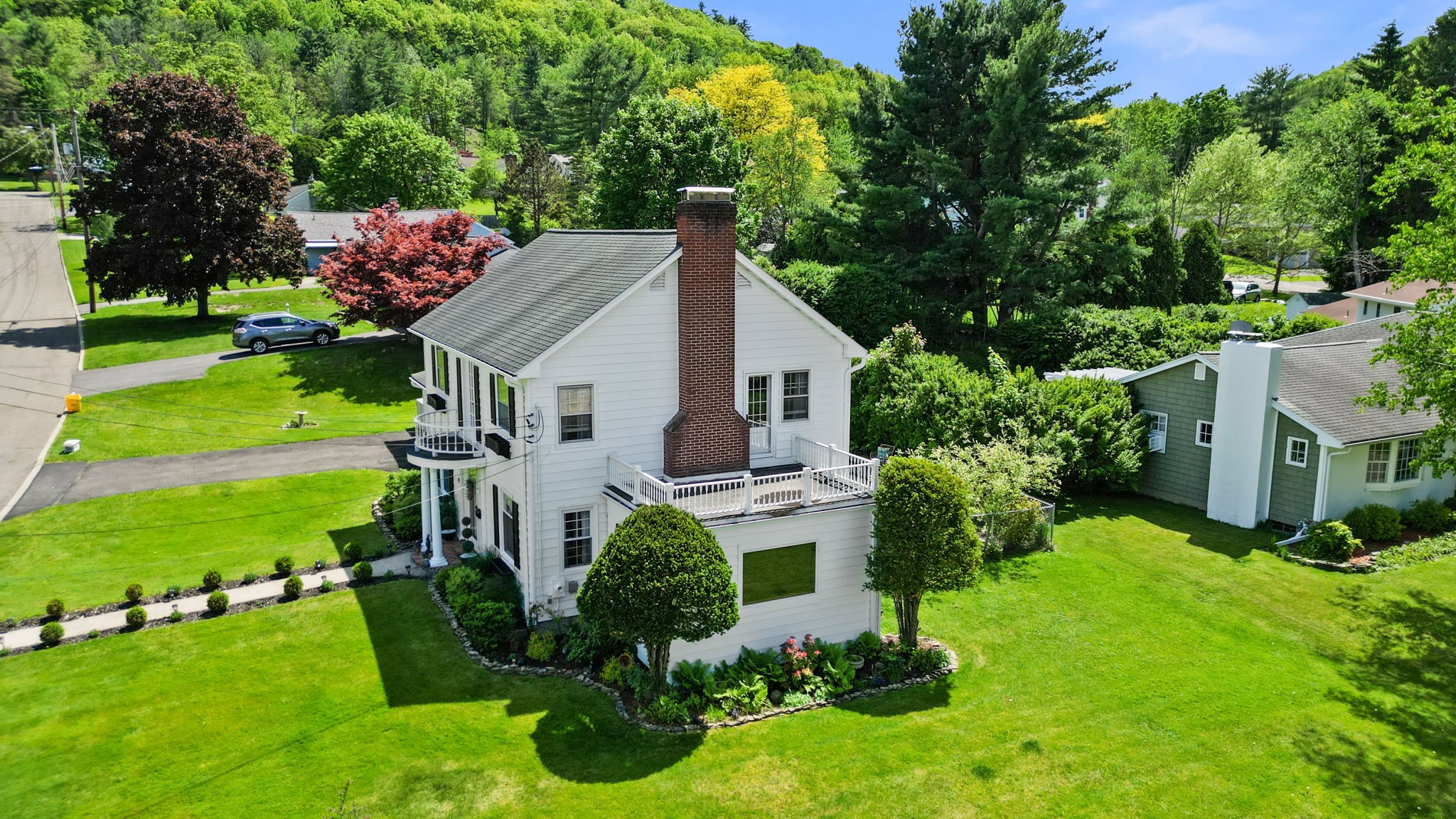 9 Edgebrook Road Binghamton, NY 13903 - Photo 3 of 40