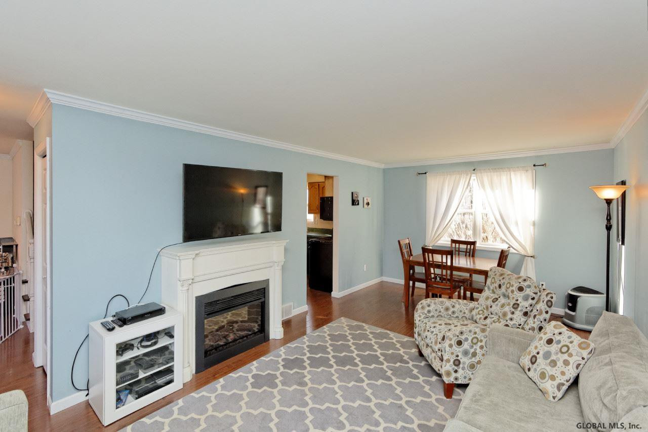 929 Ridgeview Circle Schodack, NY 12033 - Photo 5 of 22 Photo 5