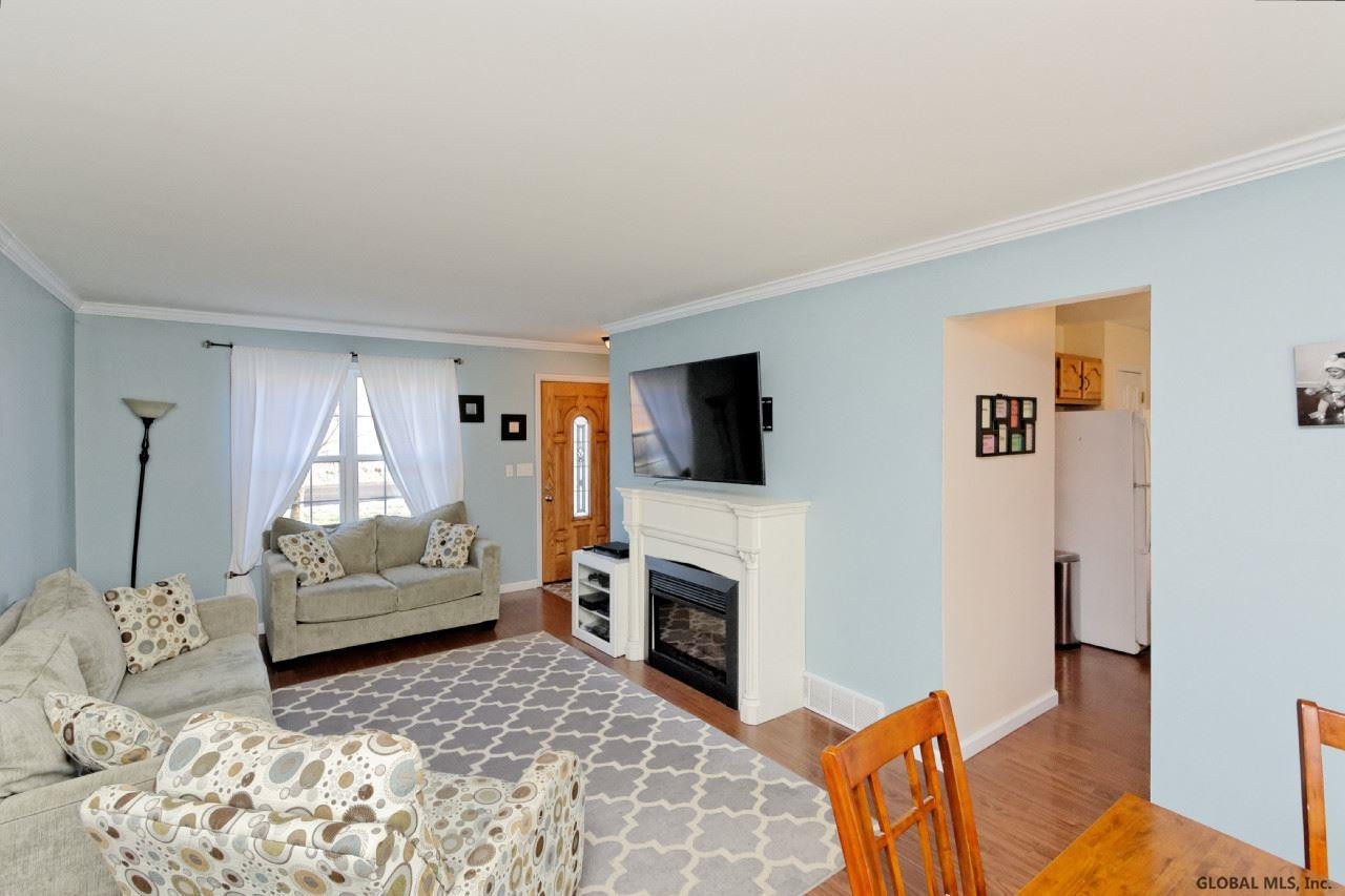 929 Ridgeview Circle Schodack, NY 12033 - Photo 6 of 22 Photo 6