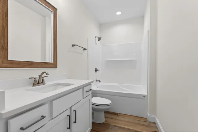 $599,999 | 228 Greenbrier Circle Northeast, Fort Walton Beach, FL 32547