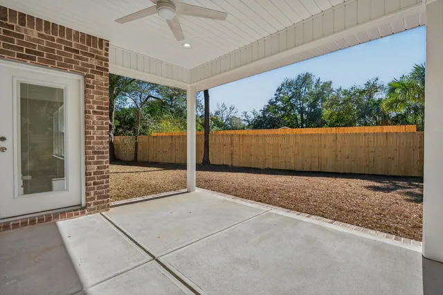 $599,999 | 228 Greenbrier Circle Northeast, Fort Walton Beach, FL 32547