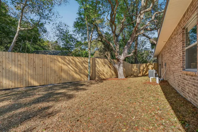 $599,999 | 228 Greenbrier Circle Northeast, Fort Walton Beach, FL 32547