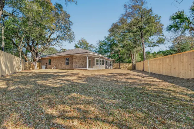 $599,999 | 228 Greenbrier Circle Northeast, Fort Walton Beach, FL 32547