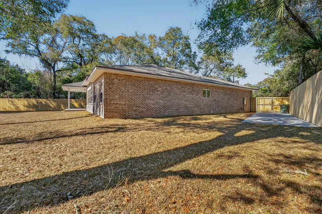 $599,999 | 228 Greenbrier Circle Northeast, Fort Walton Beach, FL 32547