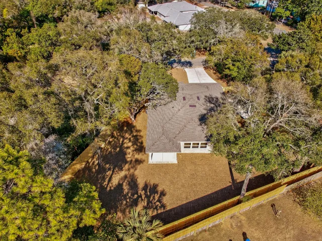 $599,999 | 228 Greenbrier Circle Northeast, Fort Walton Beach, FL 32547