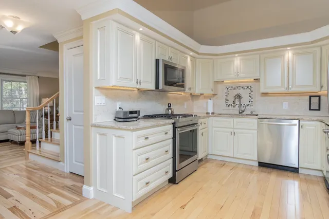 $675,000 | 36 Prentiss Way, Exeter, NH 03833