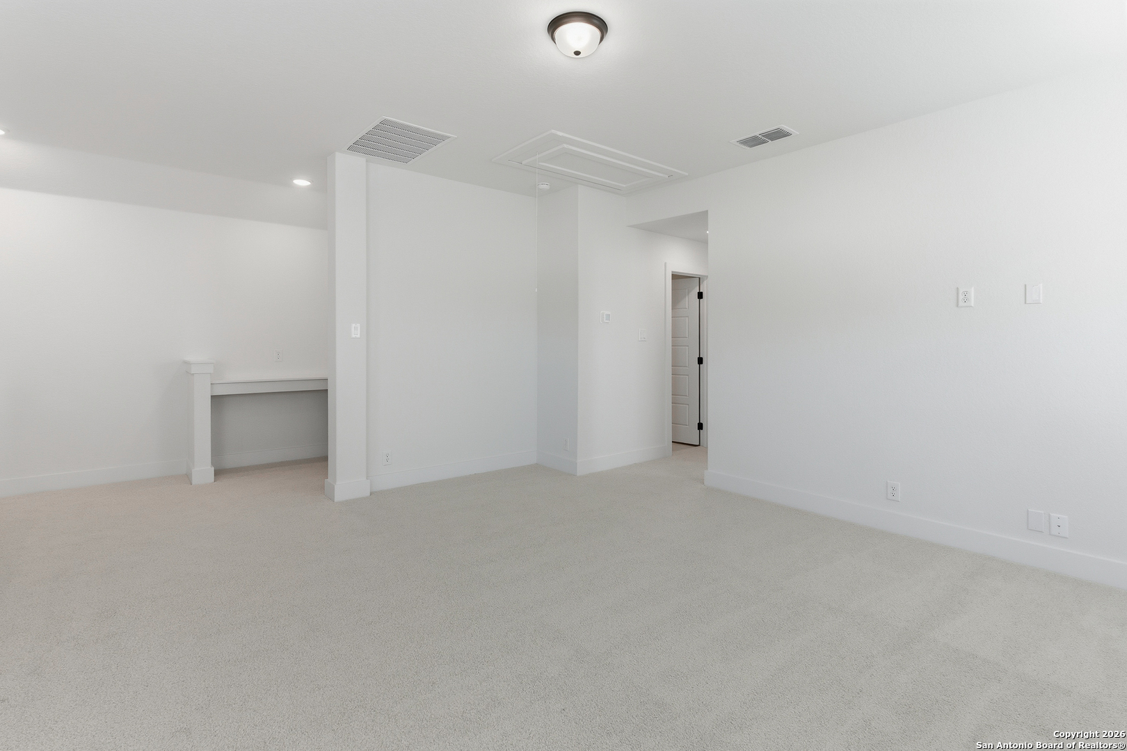 20675 Huebner Road, Unit 527 San Antonio, TX 78258 - Photo 32 of 43 a view of an empty room