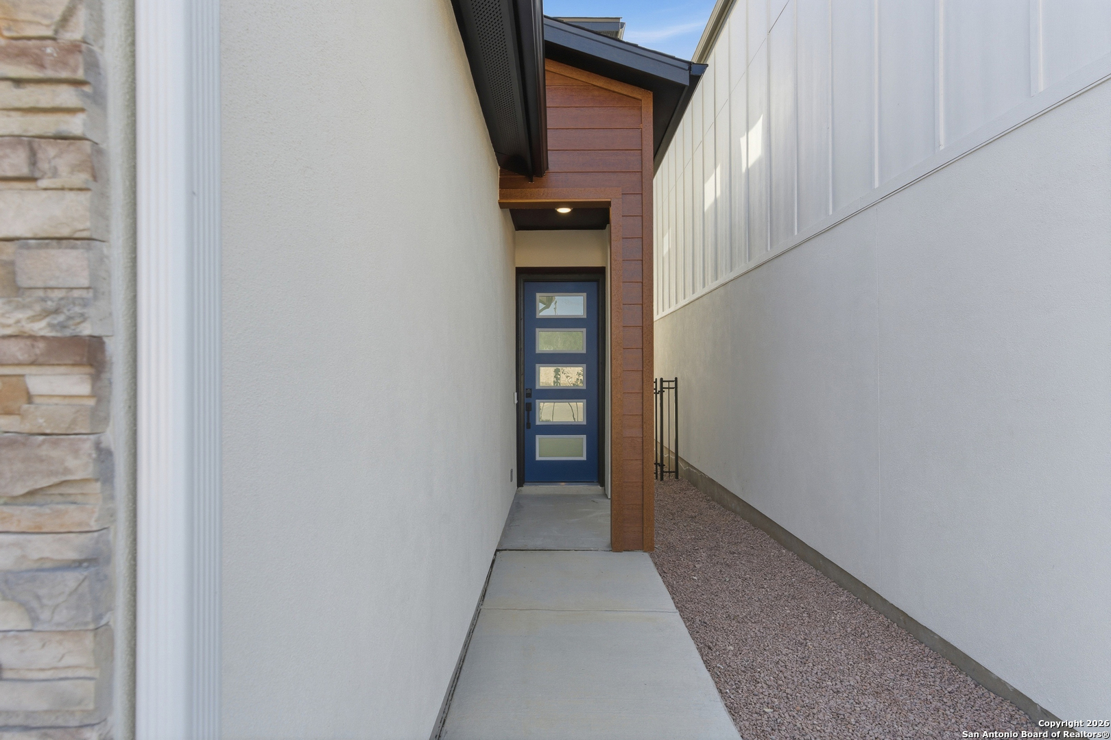 20675 Huebner Road, Unit 527 San Antonio, TX 78258 - Photo 6 of 43 a view of an entryway of a house