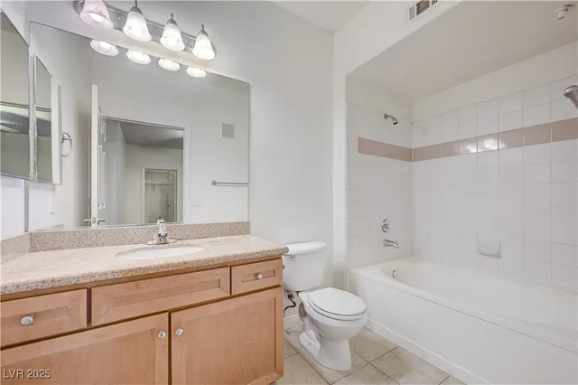 $1,100 | 4400 South Jones Boulevard, Unit 1125, Las Vegas, NV 89103
