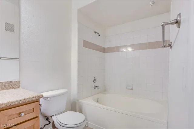 $1,100 | 4400 South Jones Boulevard, Unit 1125, Las Vegas, NV 89103