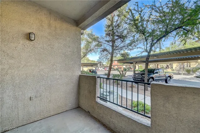 $1,100 | 4400 South Jones Boulevard, Unit 1125, Las Vegas, NV 89103
