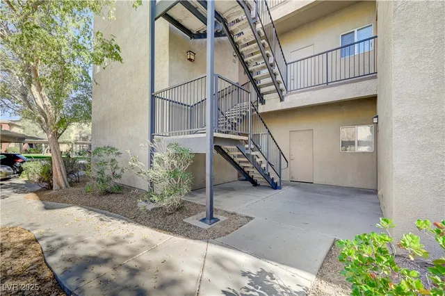 $1,100 | 4400 South Jones Boulevard, Unit 1125, Las Vegas, NV 89103