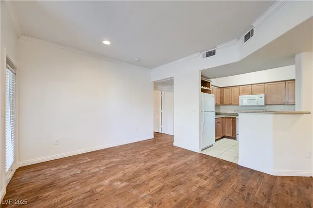 $1,100 | 4400 South Jones Boulevard, Unit 1125, Las Vegas, NV 89103