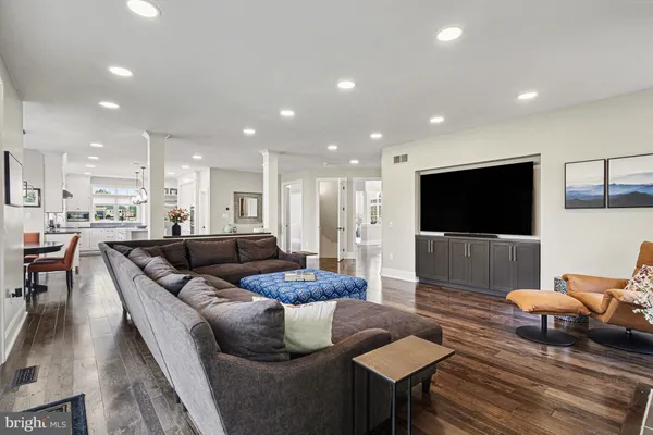 $1,600,000 | 671 Bent Creek Drive, Lititz, PA 17543