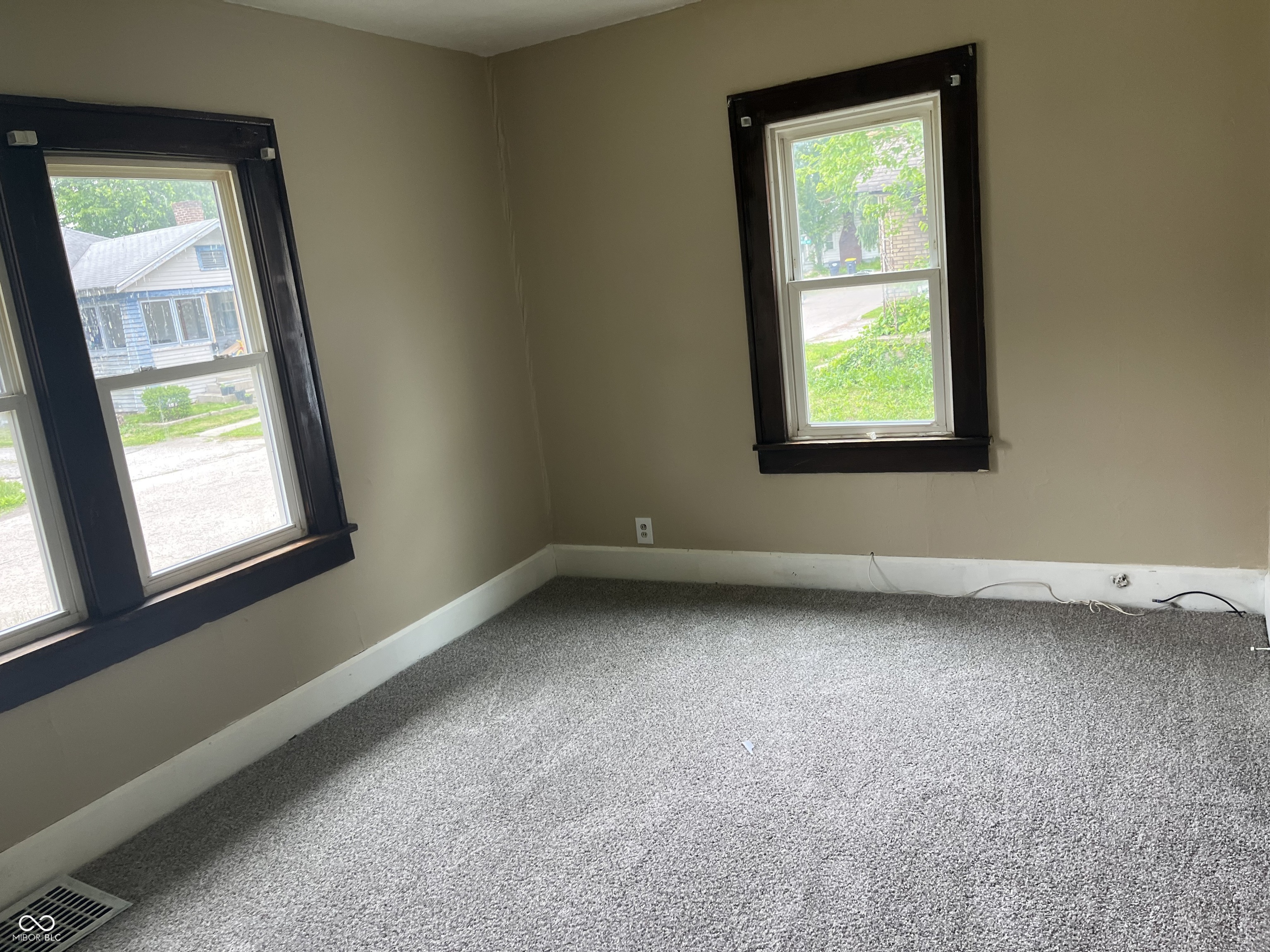 1020 East 30th Street Anderson, IN 46016 - Photo 8 of 12