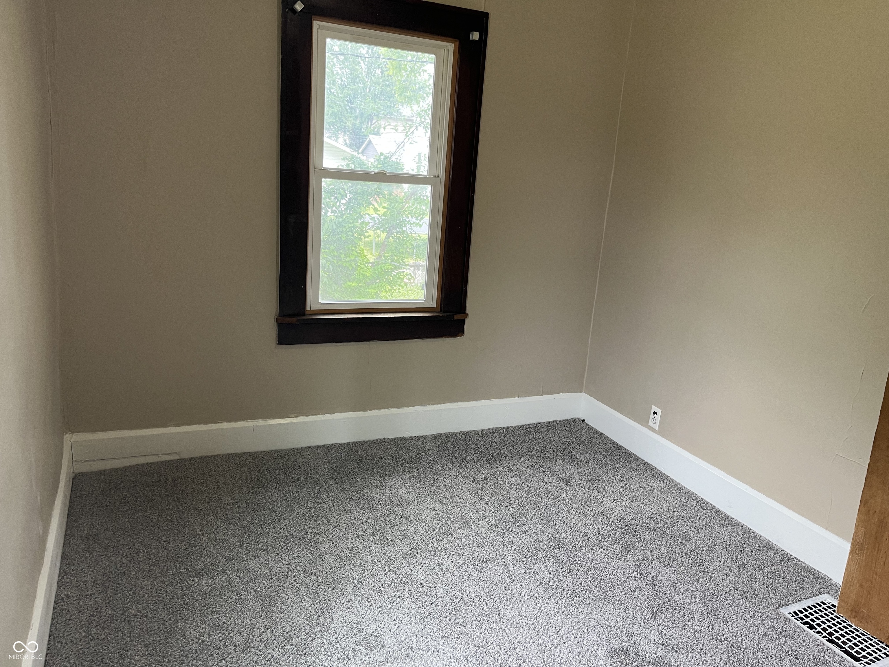 1020 East 30th Street Anderson, IN 46016 - Photo 10 of 12