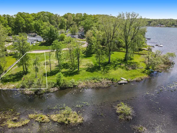 $69,000 | 277 Lakeside Drive, Delton, MI 49046