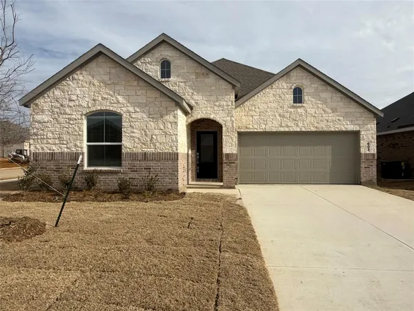 $1,995 | 603 Arabian Lane, Aubrey, TX 76227
