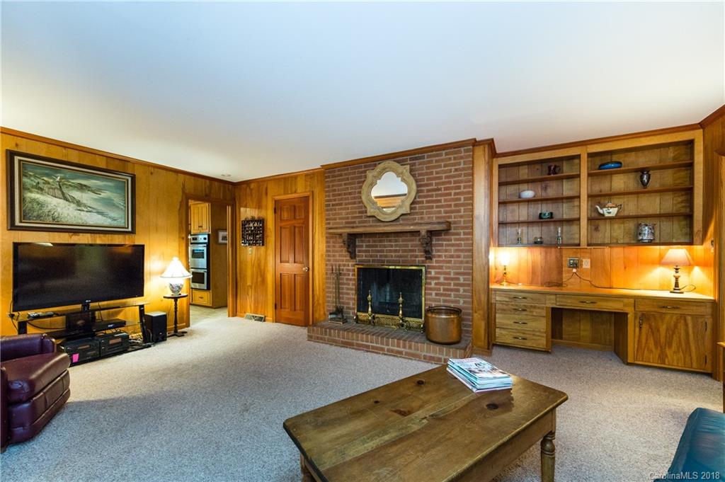 5900 Kirkpatrick Road Charlotte, NC 28211 - Photo 11 of 33